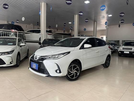 TOYOTA YARIS 1.5 16V FLEX SEDAN XLS MULTIDRIVE TOYOTA YARIS 1.5 16V FLEX SEDAN XLS MULTIDRIVE